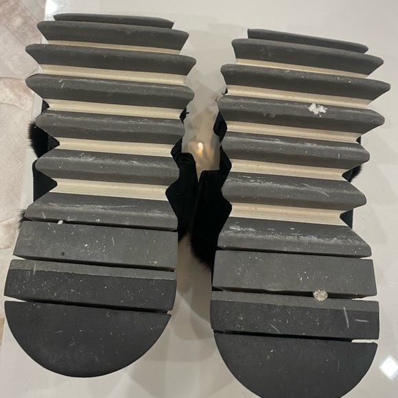 Beautiful gently used Dolce Gabbana sneakers
